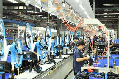 最快32秒完成組裝,兩輪共享出行產(chǎn)業(yè)助推廣東智造